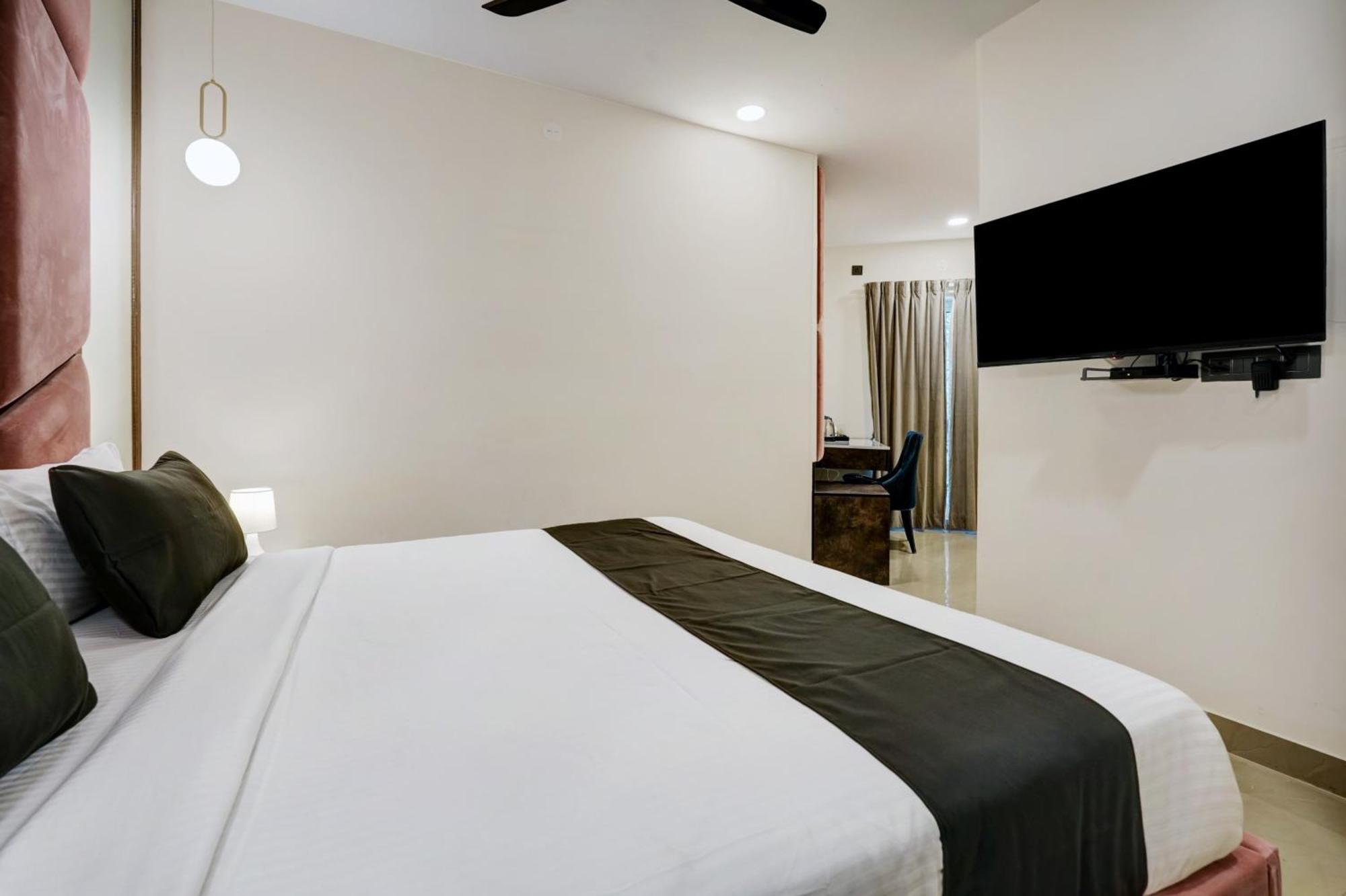Astra Hotels & Suites - Koramangala Bengaluru Kültér fotó